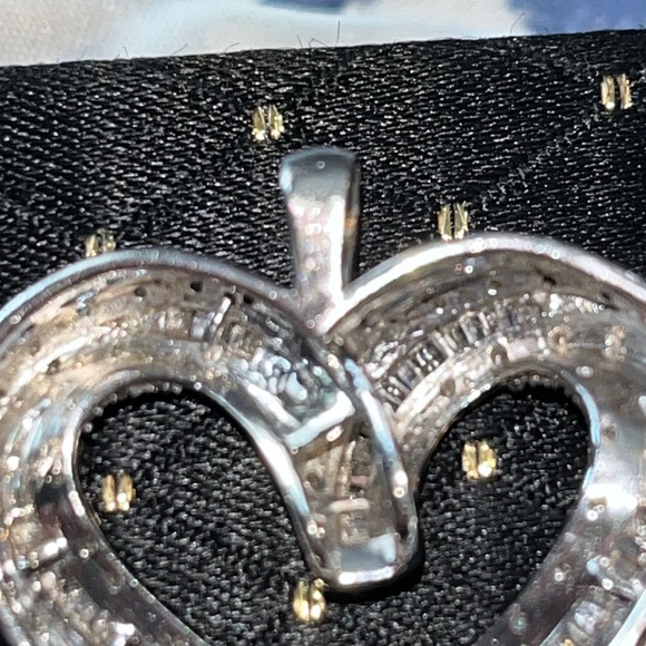Large Sterling Silver and Diamond Heart Pendant!!! - Picture 5 of 7